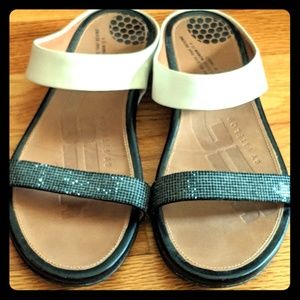 Fitflop Banda Micro Crystal Black & White slides
